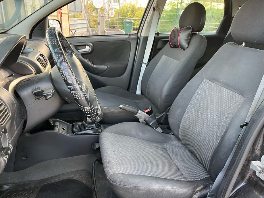 Opel Corsa 1,3 CDTI Klima, MF volan, El. Podizači, fotografija 10