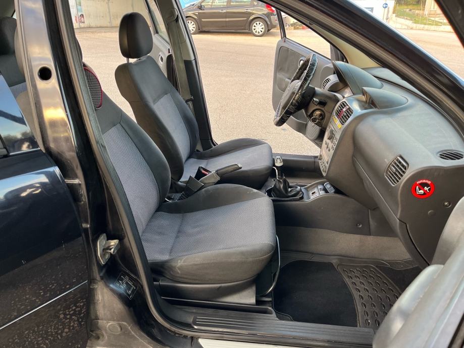 Opel Corsa 1,3 CDTI Klima, MF volan, El. Podizači, fotografija 11