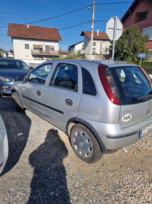 Opel Corsa 1,3 CDTI, fotografija 3