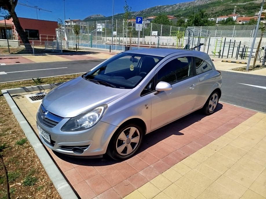 Opel Corsa 1.3 CDTI, štedljiv, 70 kW, REG 01/27, CarPlay/Navi/HF, fotografija 5