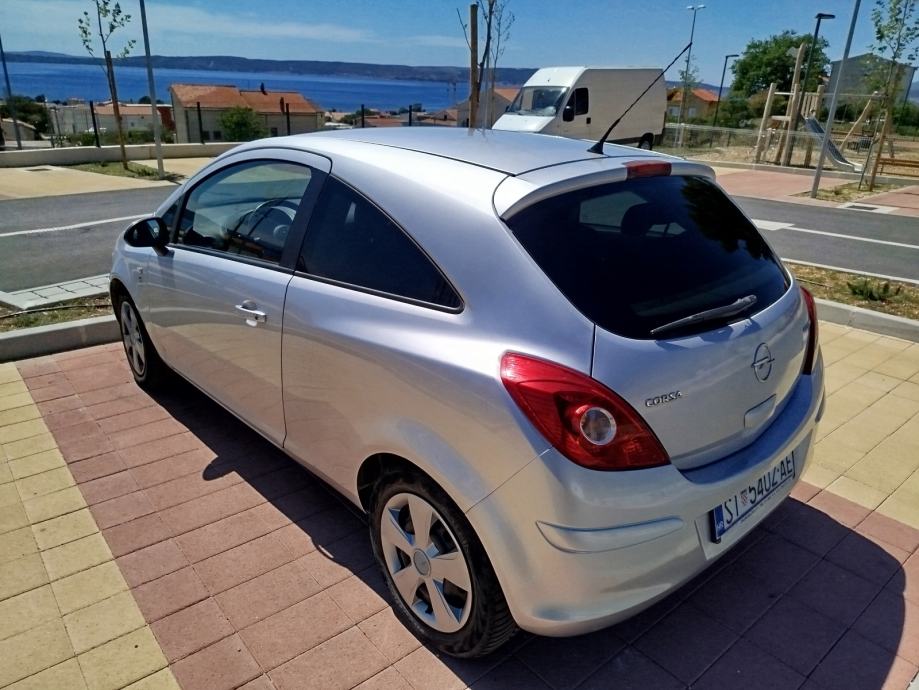 Opel Corsa 1.3 CDTI, štedljiv, 70 kW, REG 01/27, CarPlay/Navi/HF, fotografija 3