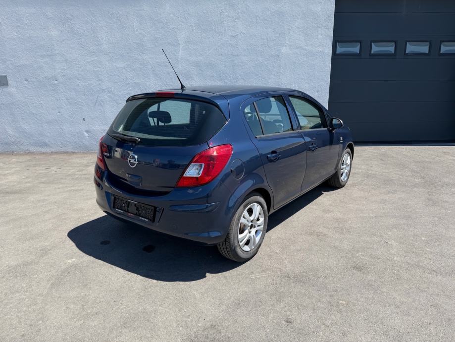 Opel Corsa 1,4 16V, pogled izvana - slika 3