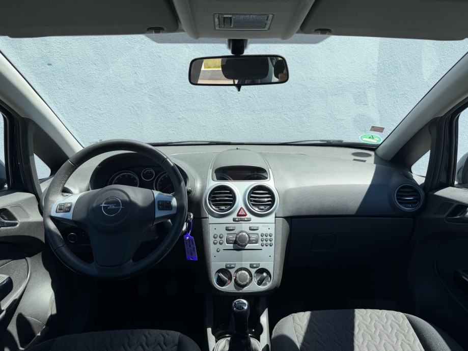 Opel Corsa 1,4 16V, fotografija 6