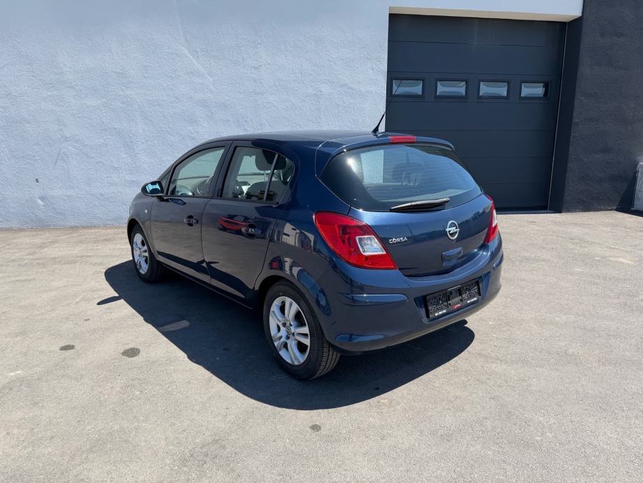 Opel Corsa 1,4 16V, pogled izvana - slika 4