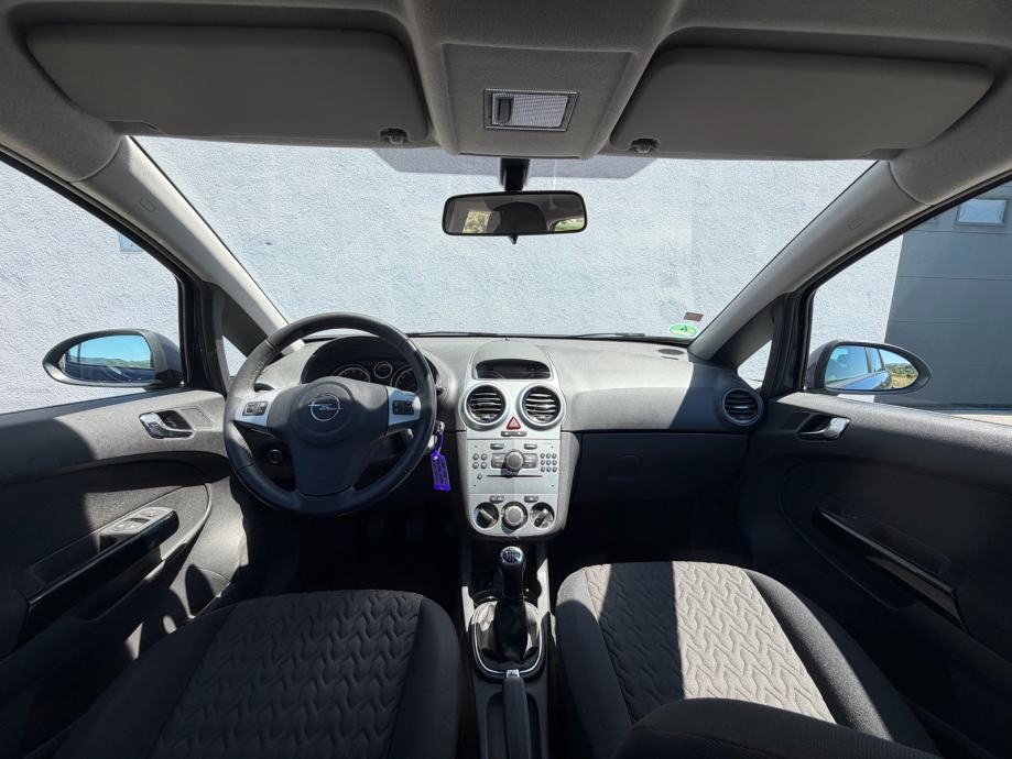 Opel Corsa 1,4 16V, fotografija 7