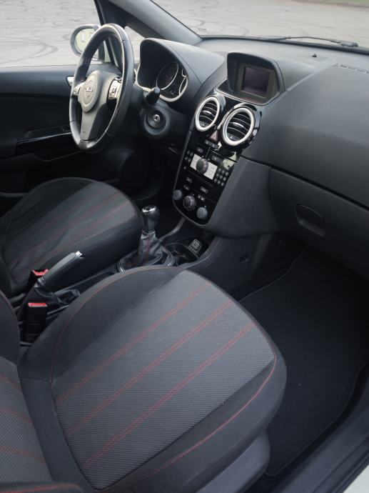 Opel Corsa 1,4 16V, alu felge, zatamnjena stakla, prvi vlasnik, fotografija 10