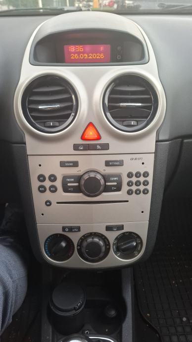 Opel Corsa 1,4 benzin, 16V, 66 kW, 2007. - 168.000 km, fotografija 6