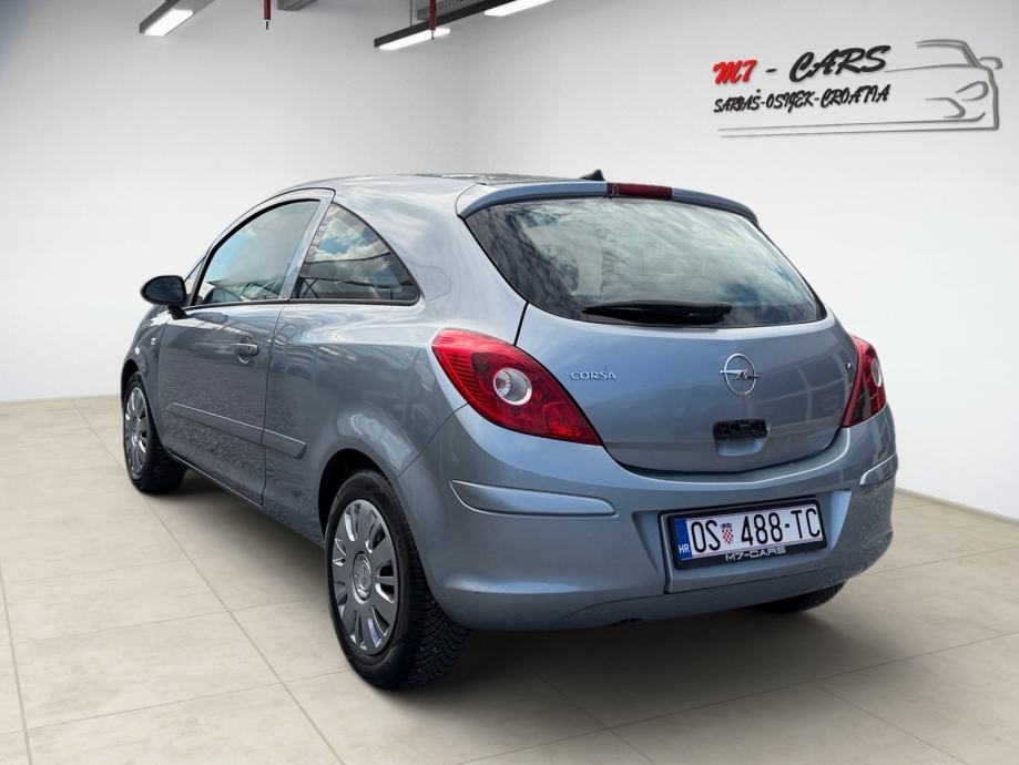 Opel Corsa 1.4 benzin // Registriran g. dana // očuvan, fotografija 9