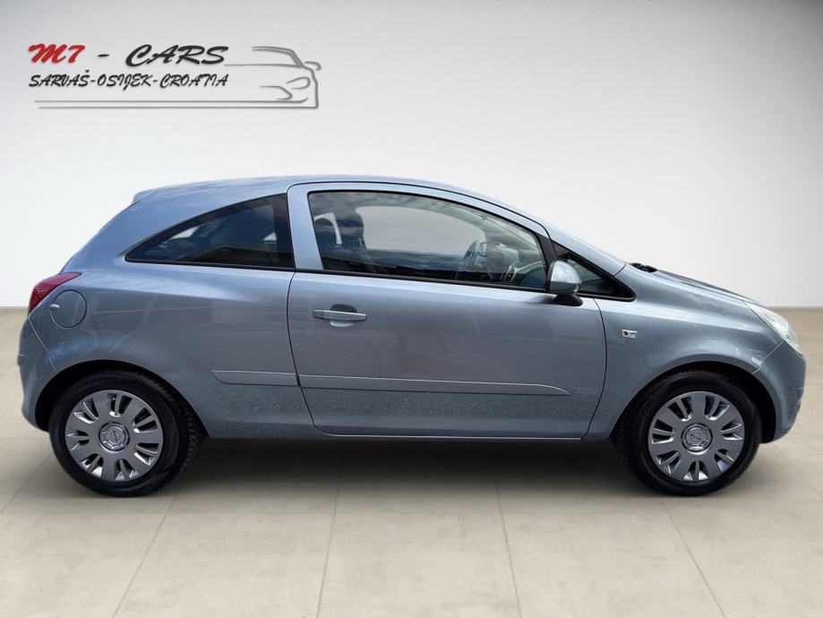 Opel Corsa 1.4 benzin // Registriran g. dana // očuvan, fotografija 6