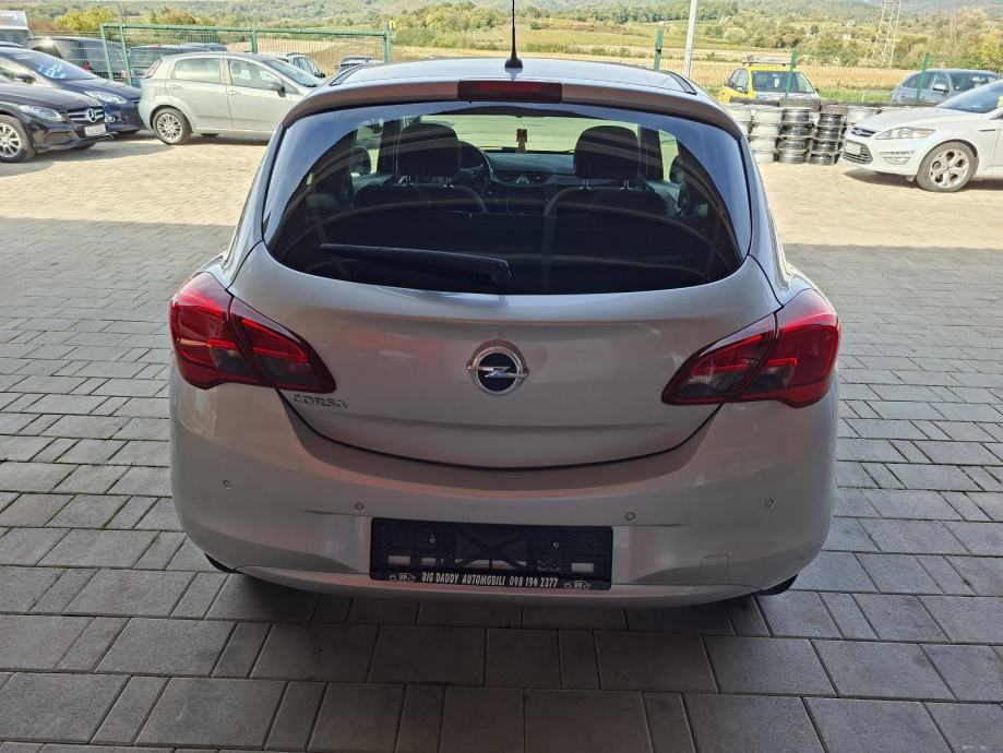 Opel Corsa 1,4 BENZIN SAMO 107000 TKM, fotografija 6