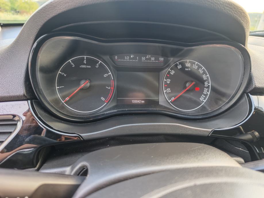 Opel Corsa 1,4 COLOR EDITION automatik, fotografija 12
