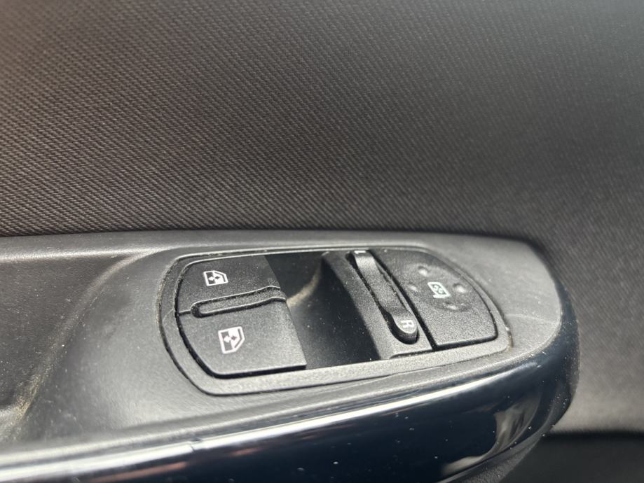 OPEL CORSA 1,4 ENJOY / N1, fotografija 14
