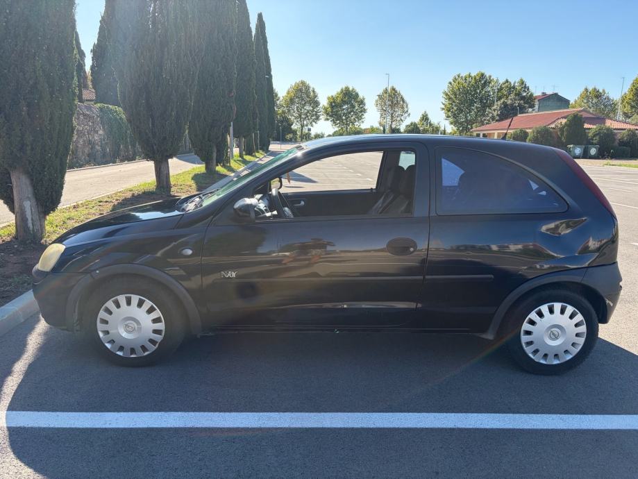 Opel Corsa 1,7 CDTI, fotografija 3