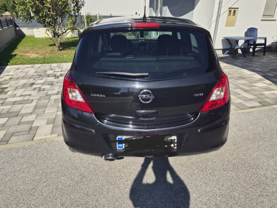 Opel Corsa 1,7 CDTI 96kw/130ps, fotografija 3