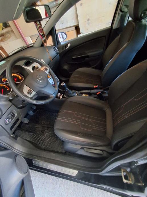 Opel Corsa 1,7 CDTI 96kw/130ps, fotografija 6