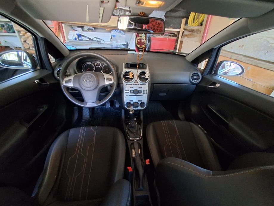 Opel Corsa 1,7 CDTI 96kw/130ps, fotografija 7