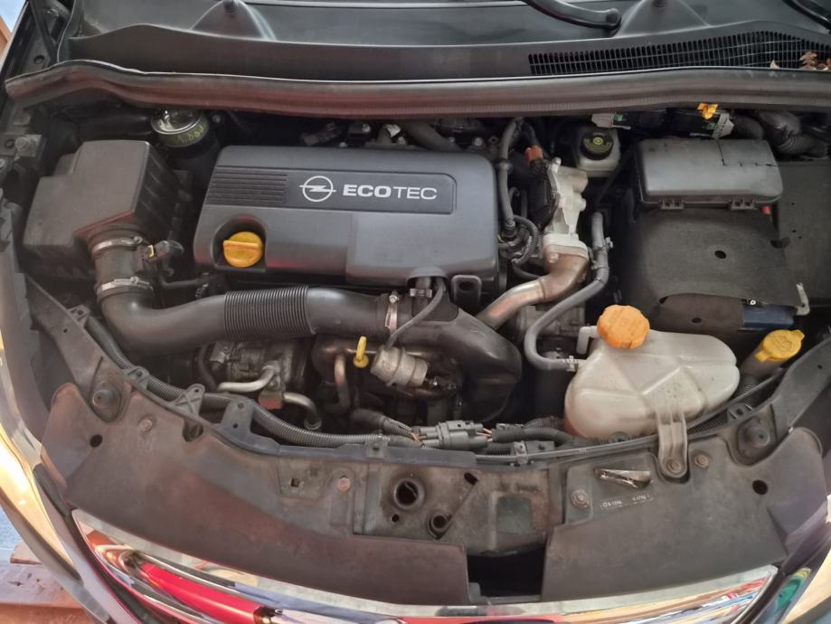 Opel Corsa 1,7 CDTI 96kw/130ps, fotografija 12