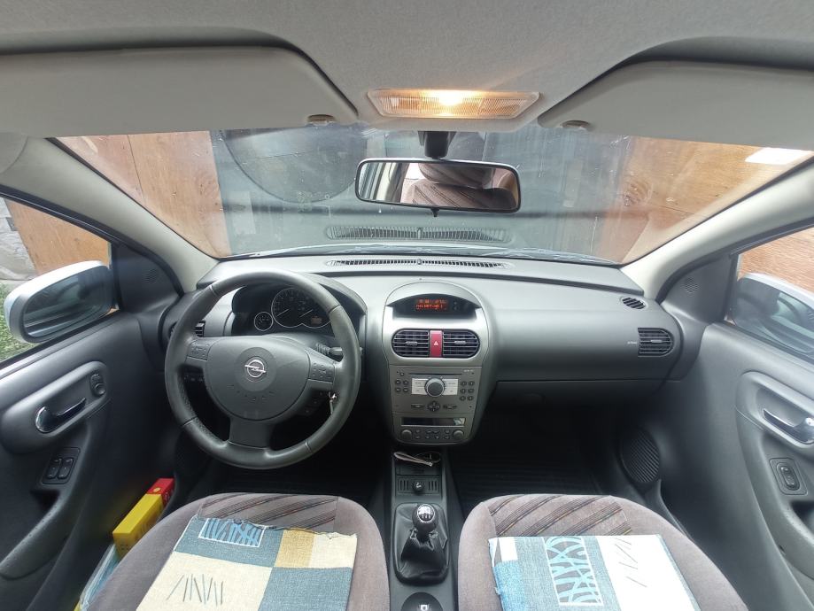 Opel Corsa 1,7 CDTI, fotografija 5