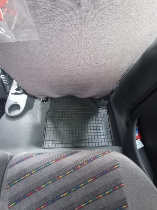 Opel Corsa 1,7 CDTI, fotografija 9