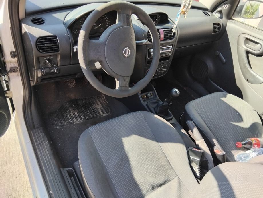 Opel Corsa 1,7, fotografija 5