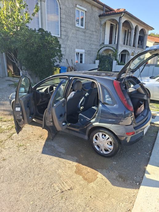 Opel Corsa 1,7, fotografija 4