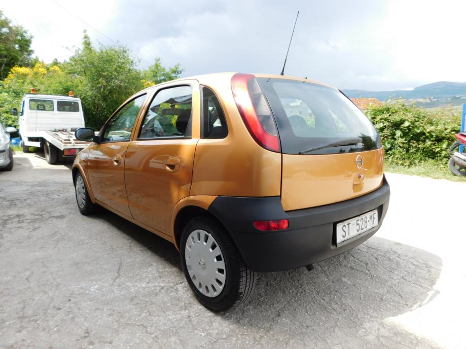 Opel corsa 2003
