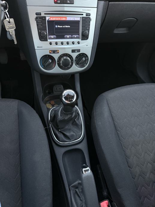 OPEL CORSA 2013., fotografija 6