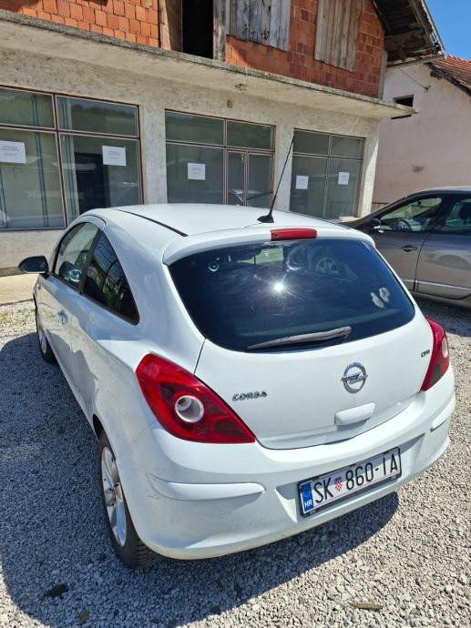 Opel Corsa S - D, fotografija 4