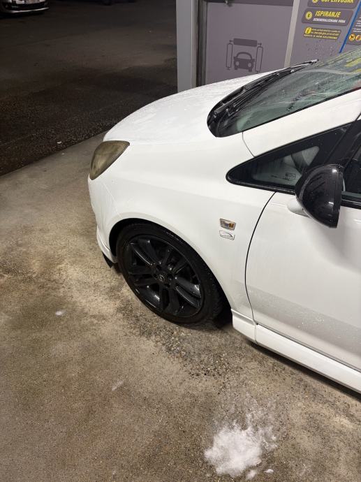 Opel Corsa OPC line, fotografija 7
