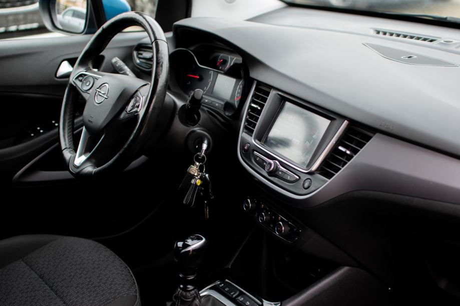 Opel Crossland X INNOVATION SAMO 60000 KM KAO NOV, fotografija 11