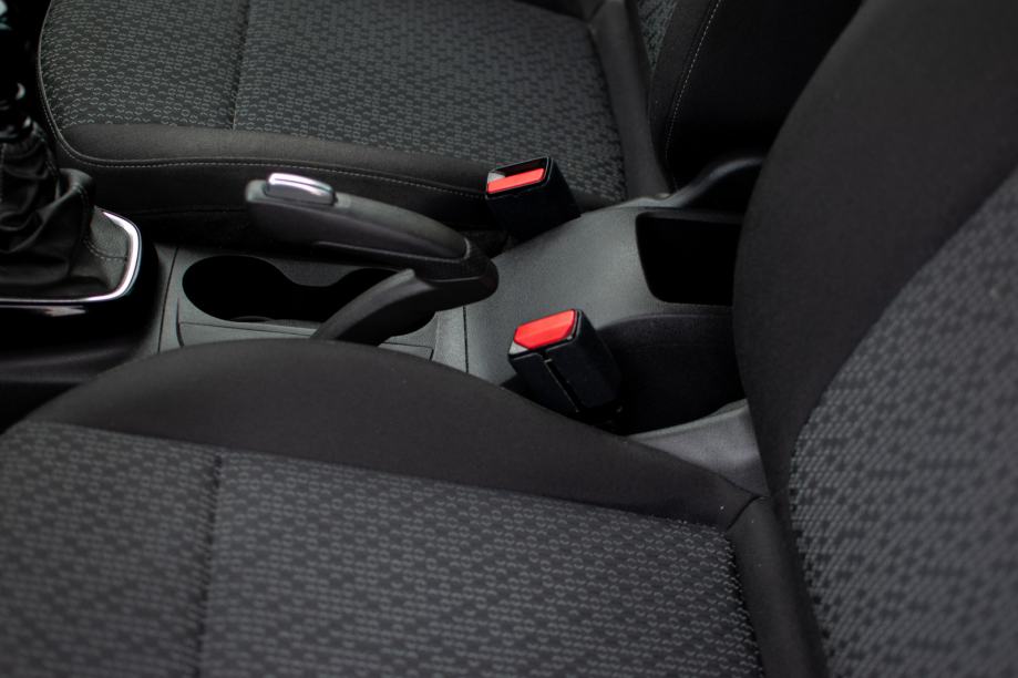 Opel Crossland X INNOVATION SAMO 60000 KM KAO NOV, fotografija 16