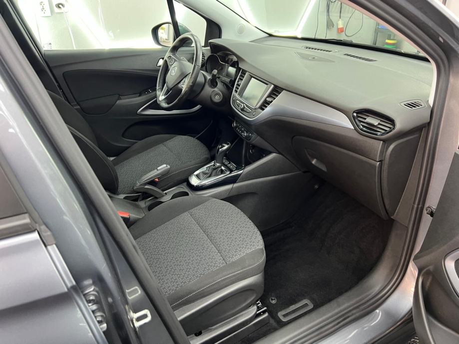 Opel Crossland 1.2 T automatik, fotografija 15