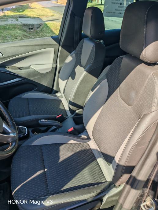 OPEL CROSSLAND X INNOVATION 1.2 T, samo 79.000 km, fotografija 10