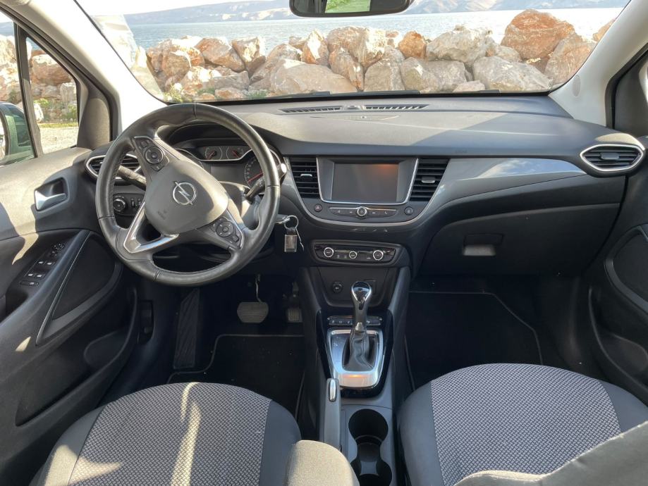 Opel Crossland 1,2 Turbo, fotografija 4