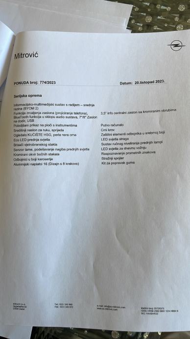 Opel Crossland 1,2 Turbo, fotografija 13