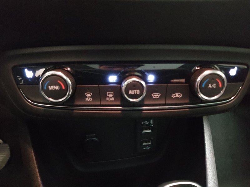 Opel Crossland 1.5 D Ultimate automatik • panorama • HUD, fotografija 16