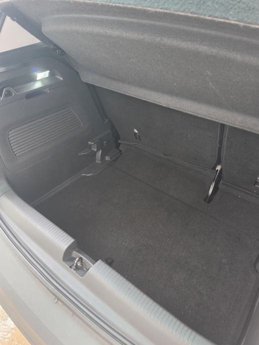 Opel Crossland 1,5 dci, fotografija 10