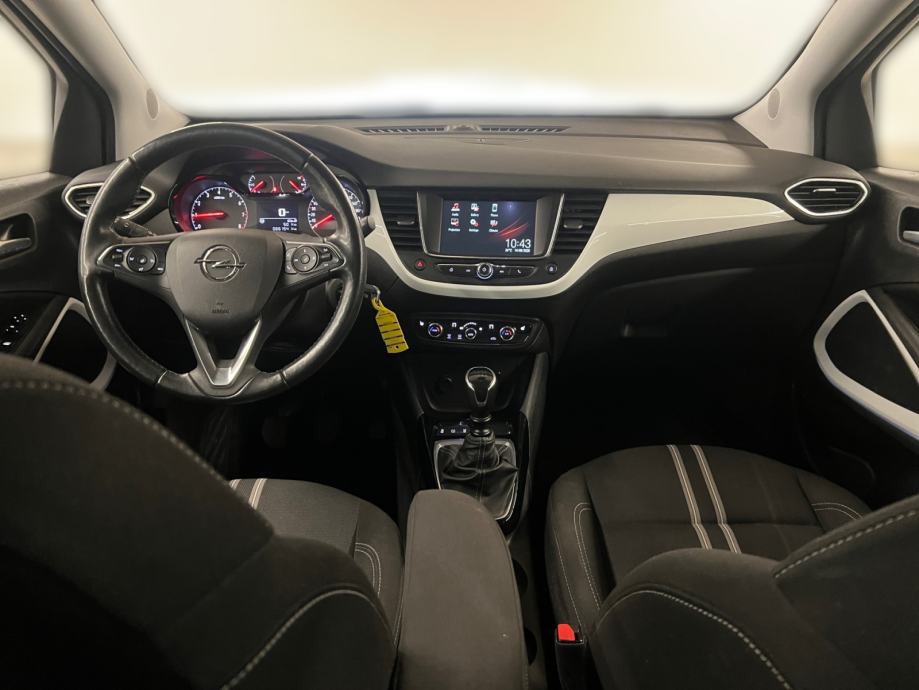 Opel Crossland X 1.2 XHT, fotografija 18