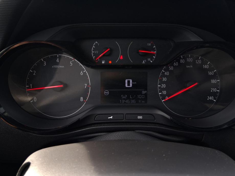 Opel Crossland X Enjoy 1.5 DT, fotografija 11
