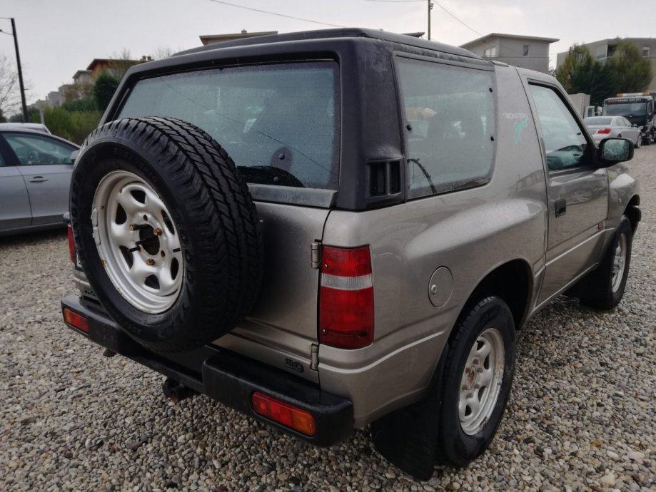 Opel frontera 2