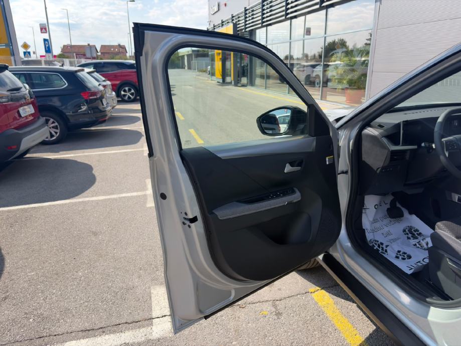 OPEL FRONTERA ULTIMATE 1,2 XHT mHEV AT6, fotografija 15