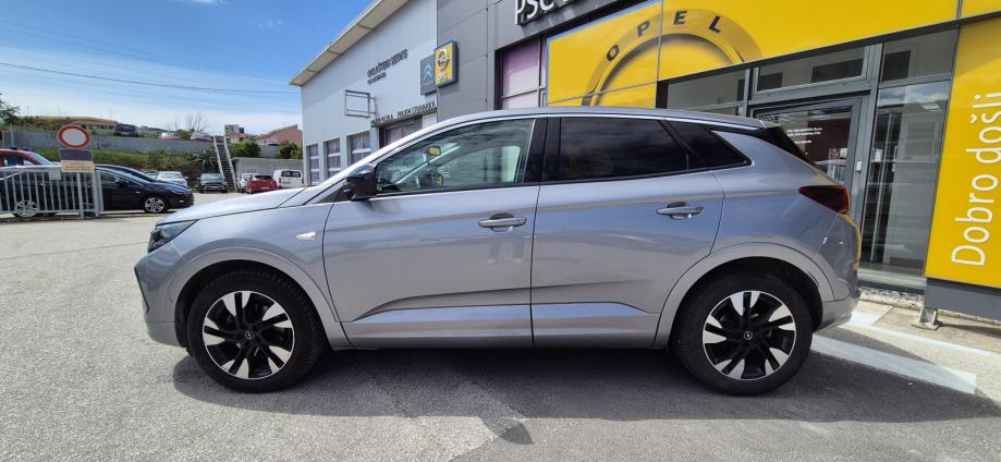 Opel Grandland 1,2 Turbo Automatik **5 GODINA JAMSTVA**, fotografija 3