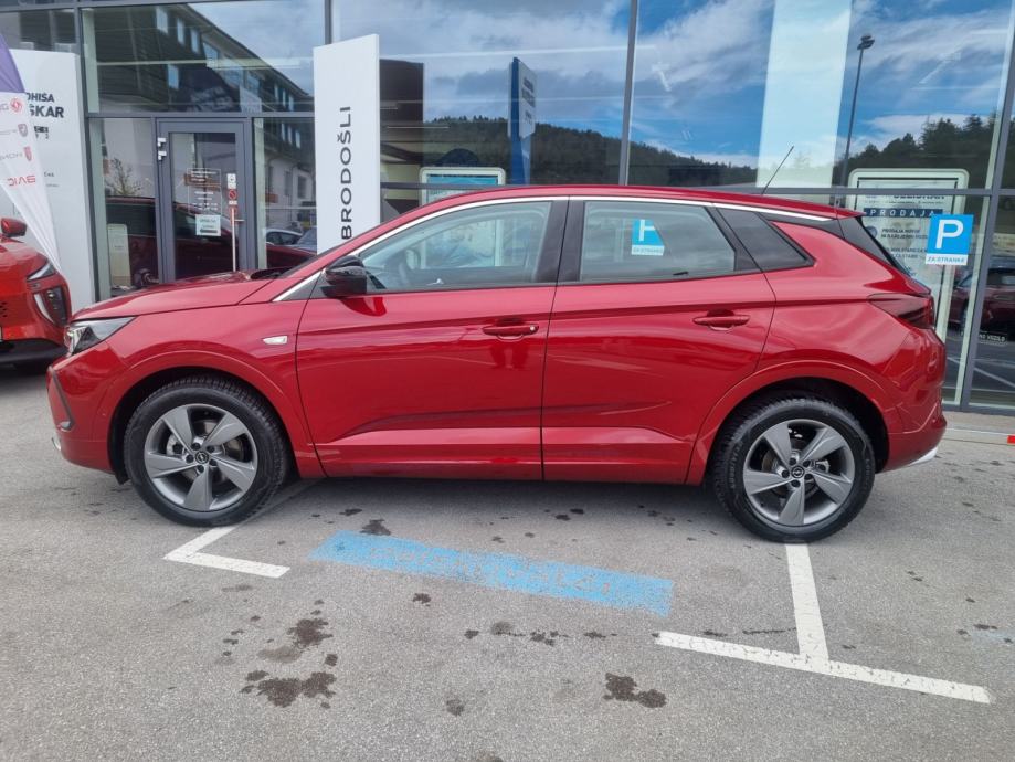 Opel Grandland 1.2 Turbo - SAMO 11.303km - POTRJENA SERVISNA, fotografija 4