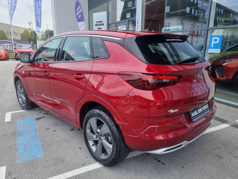 Opel Grandland 1.2 Turbo - SAMO 11.303km - POTRJENA SERVISNA, fotografija 5