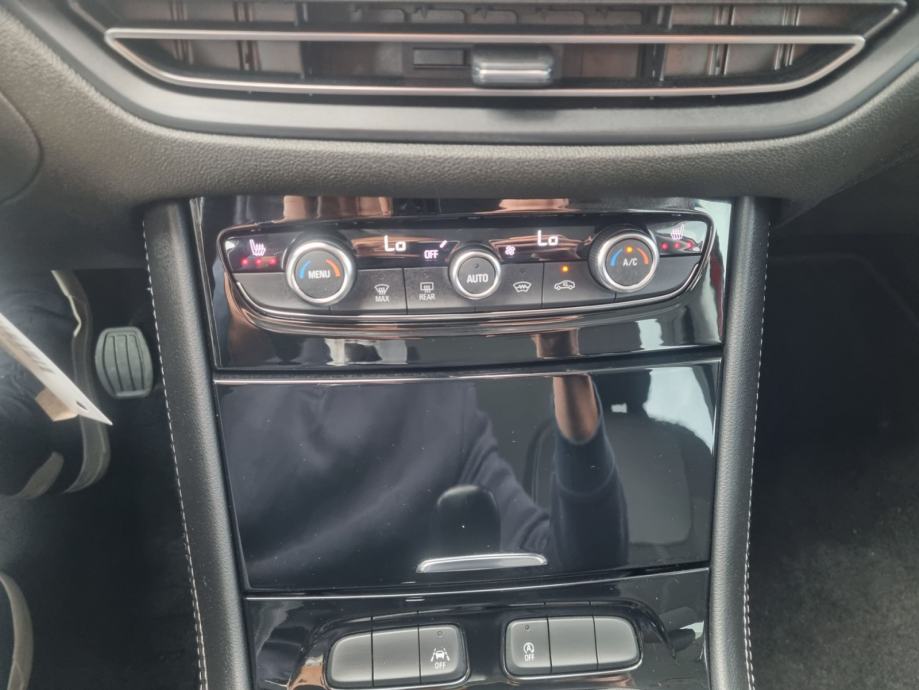 Opel Grandland 1.2 Turbo - SAMO 11.303km - POTRJENA SERVISNA, fotografija 14