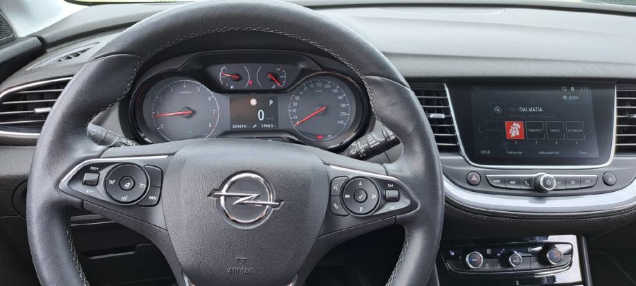 Opel Grandland 1,2 Turbo, fotografija 5