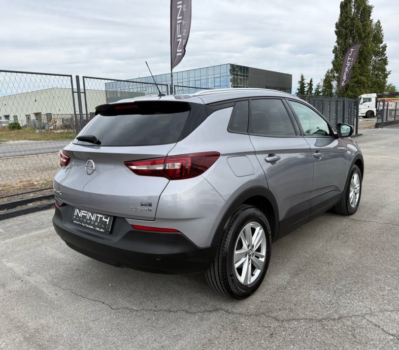 Opel Grandland 1,5 CDTI MULTIMEDIA AUT.DVOZ.KLIMA PDC LED ALU SERVISNA, fotografija 4