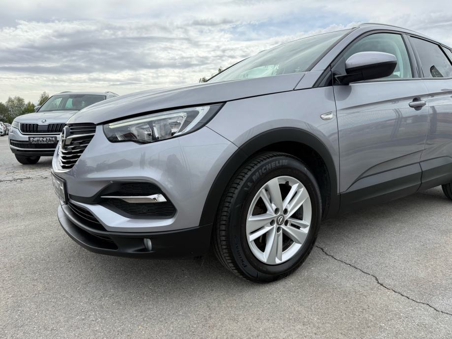 Opel Grandland 1,5 CDTI MULTIMEDIA AUT.DVOZ.KLIMA PDC LED ALU SERVISNA, fotografija 8