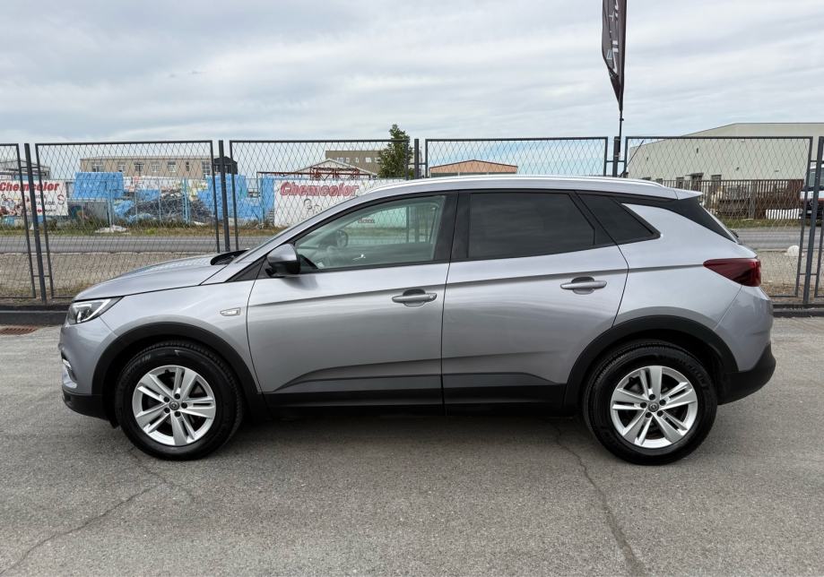 Opel Grandland 1,5 CDTI MULTIMEDIA AUT.DVOZ.KLIMA PDC LED ALU SERVISNA, fotografija 18