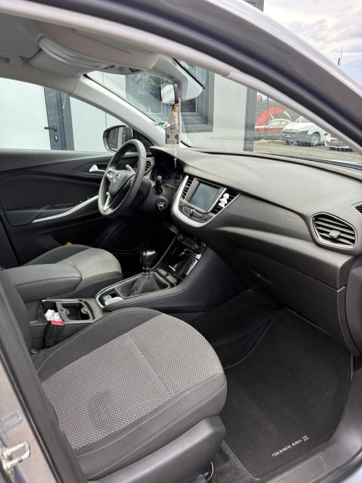 Opel Grandland 1,5 CDTI, registriran jamstvo, fotografija 8